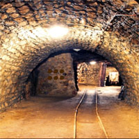 Free online html5 games - Underground Mining Tunnel Escape game 